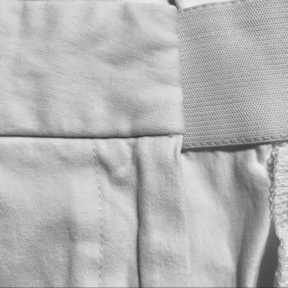 White Ankle Length Capris - Picture 3 of 6